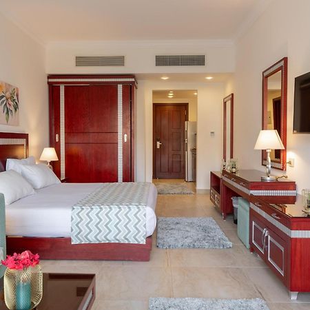 Oyster Bay Beach Resort 아부 다밥 외부 사진