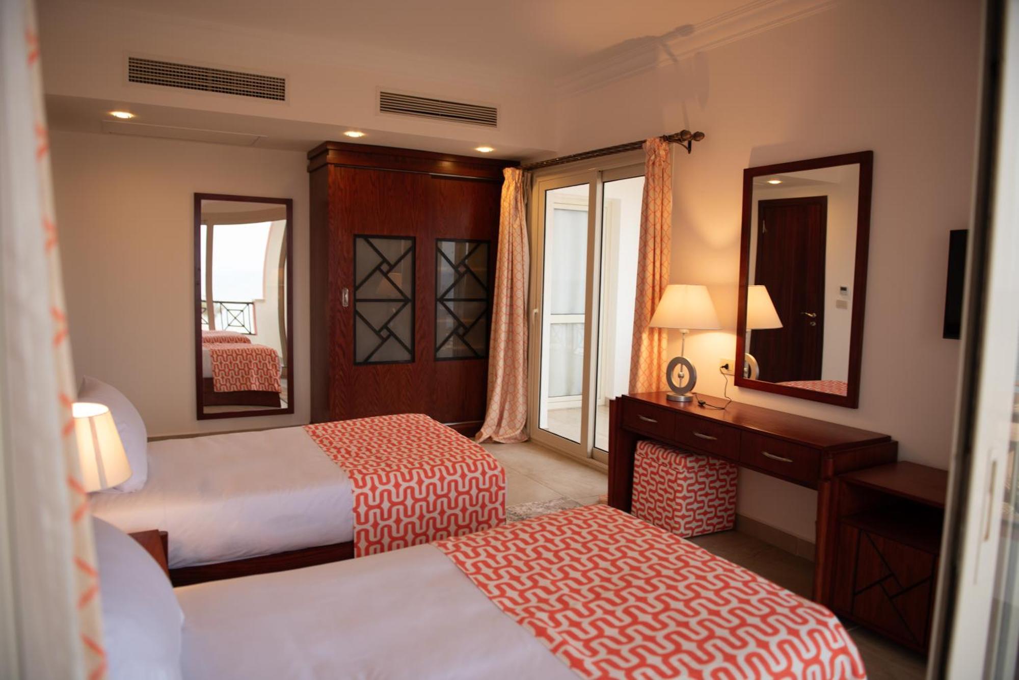 Oyster Bay Beach Resort 아부 다밥 외부 사진