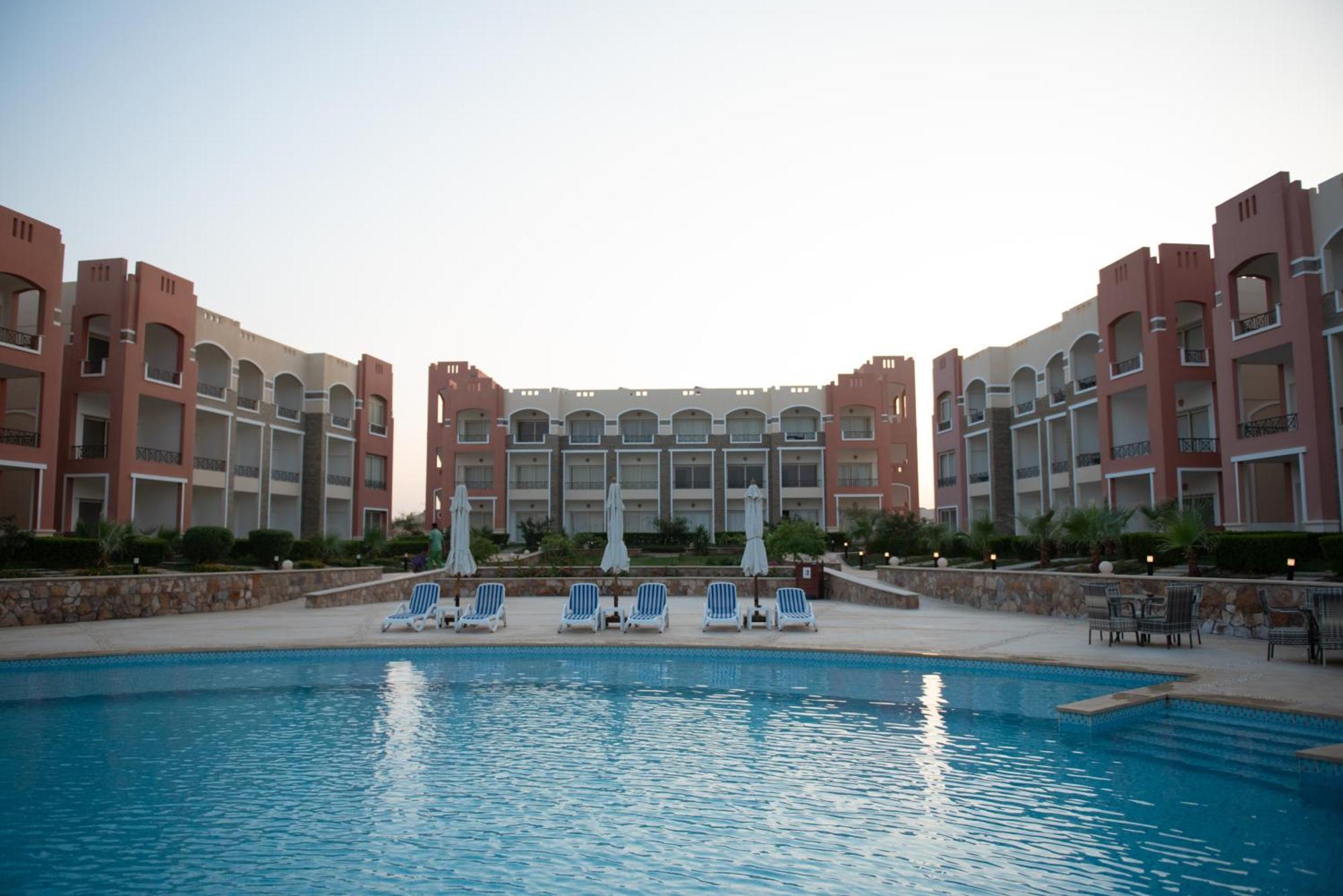 Oyster Bay Beach Resort 아부 다밥 외부 사진