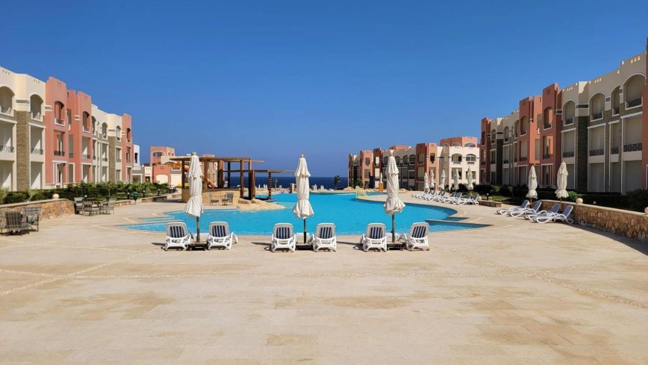 Oyster Bay Beach Resort 아부 다밥 외부 사진