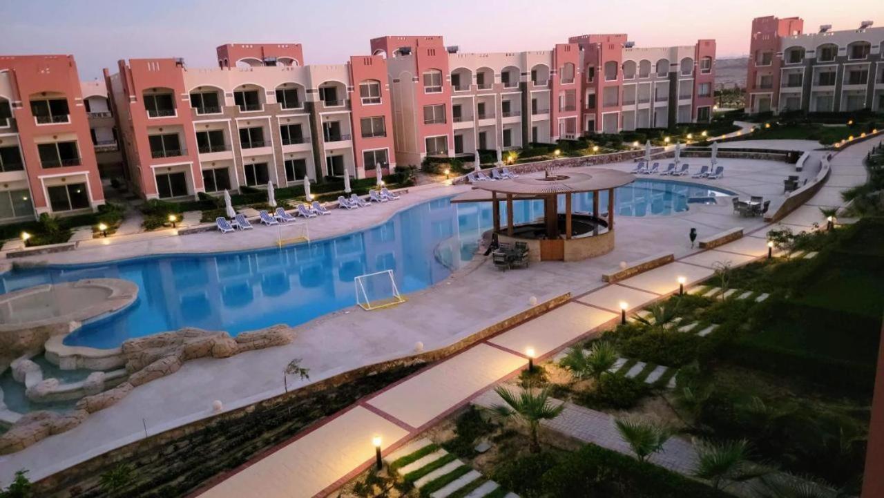 Oyster Bay Beach Resort 아부 다밥 외부 사진