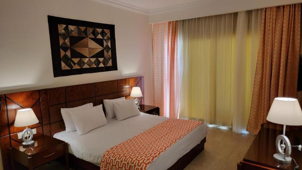 Oyster Bay Beach Resort 아부 다밥 외부 사진