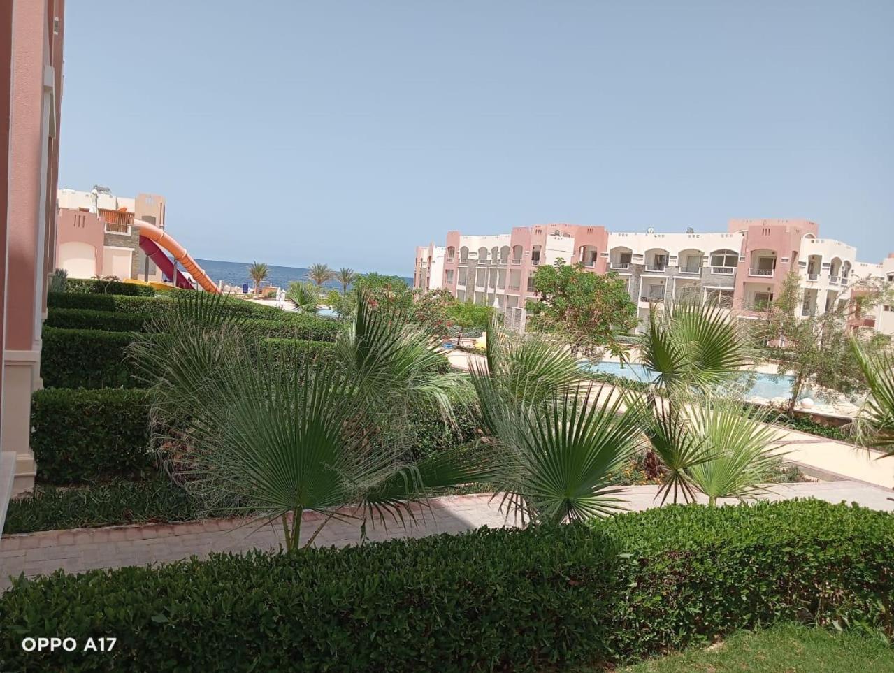 Oyster Bay Beach Resort 아부 다밥 외부 사진